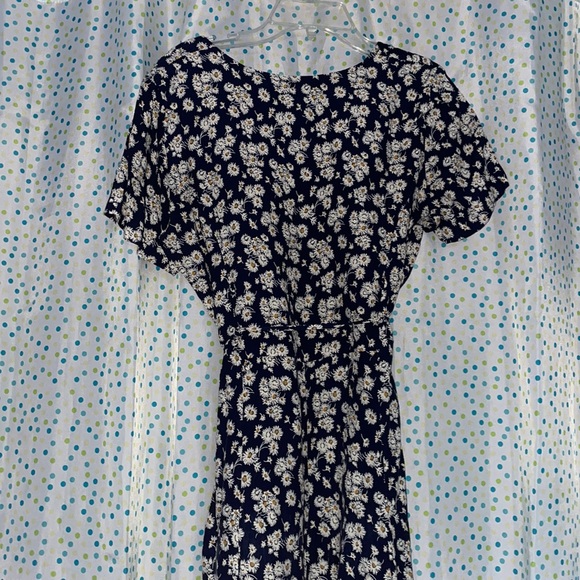 DONATED Sun Dress - Picture 7 of 8